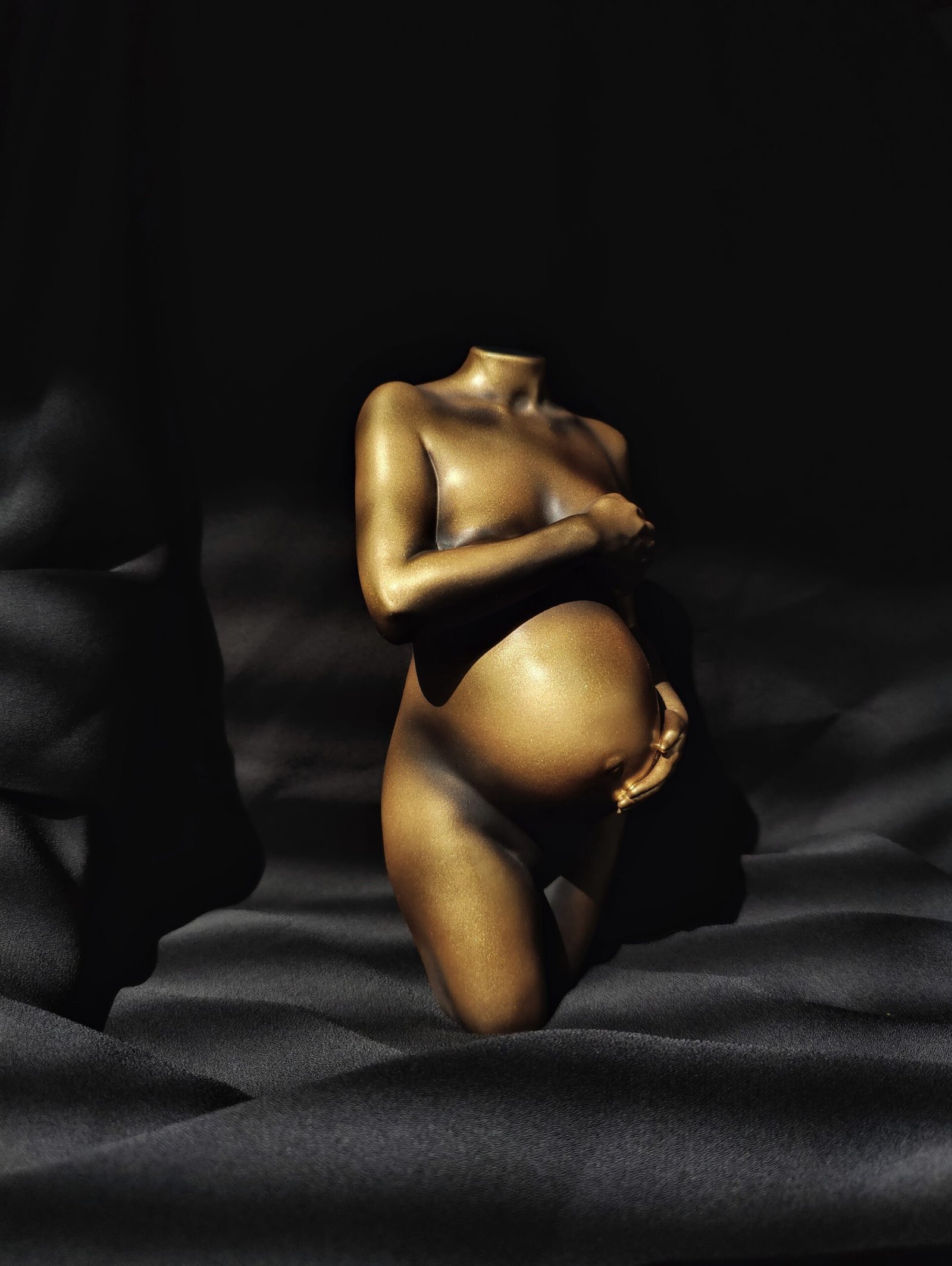 Zwangerschapsbeeldje - Buikbeeldje - Buikbeeld - Zwangerschapsbeeldje - Zwangerschap - Metal Aged Shape - 3D - Zilver - Koper - Brons - Bronzen -Limburg - Brabant - Buik - Zwanger